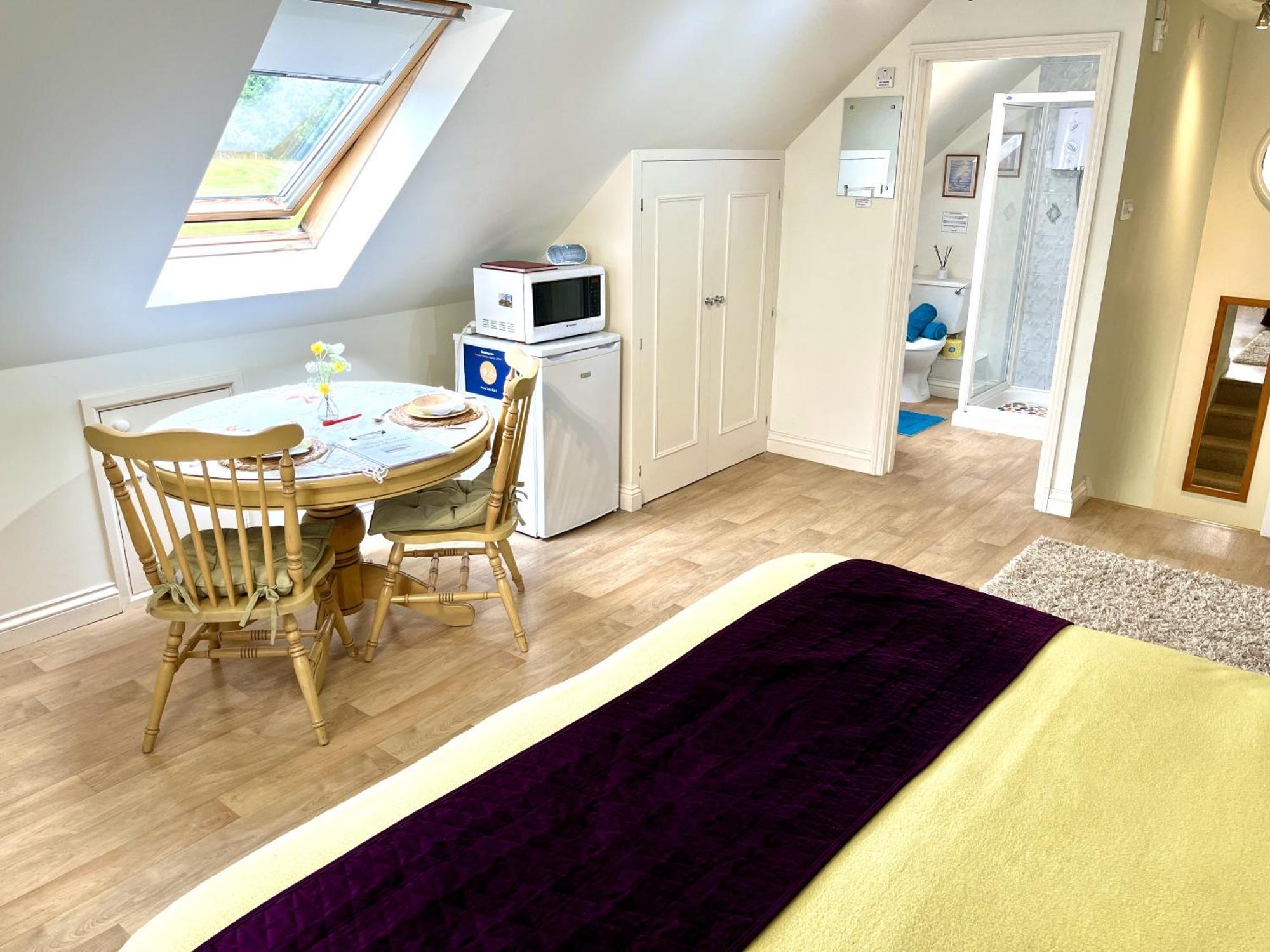 Priors Oak - A Cosy Studio With Countryside Views In Dorset Stalbridge Exterior foto